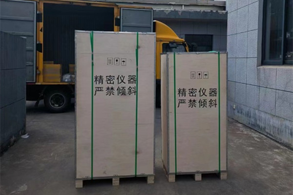 河南某醫(yī)藥公司采購(gòu)的制冷控溫系統(tǒng)出廠發(fā)貨