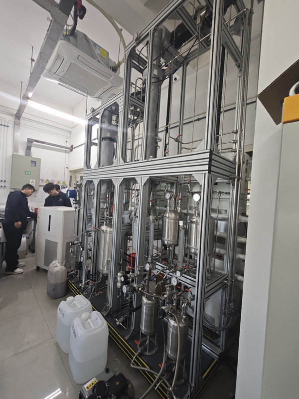 新芝阿弗斯制冷控溫系統(tǒng)設備實拍圖2